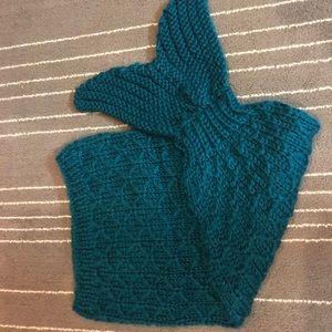 Crochet infant mermaid tail blanket